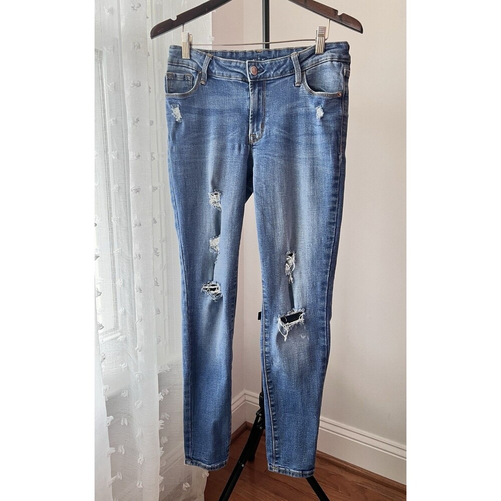 Women’s Old Navy Jeans Size 10 Skinny Distressed ￼